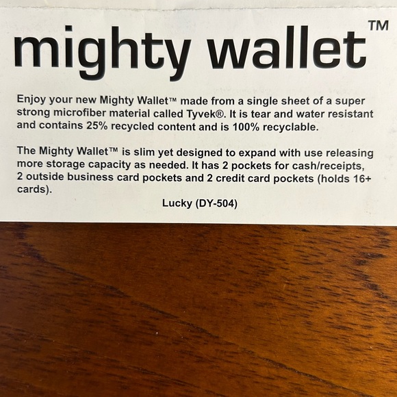 •NEVER USED• 100% Recyclable & Durable Mighty Wallet with Playing Cards Design - Picture 11 of 14